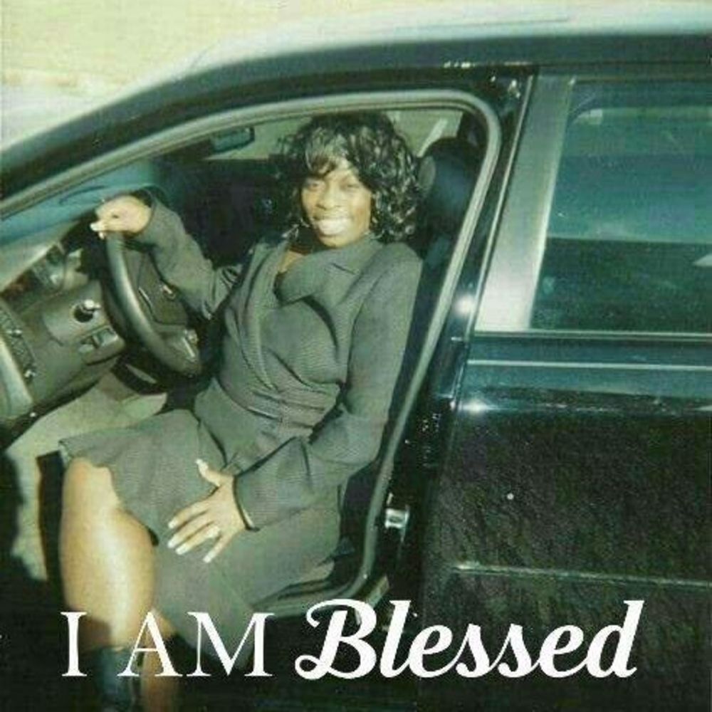 Meet your Posher, Thea